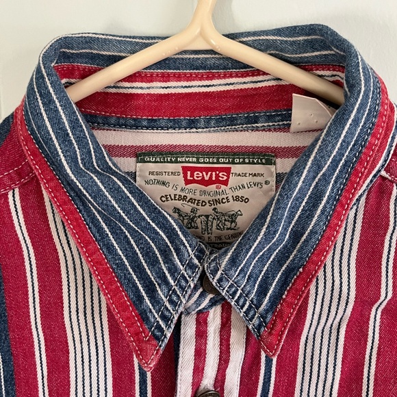 Vintage Levi’s Striped Button Up - Picture 3 of 5
